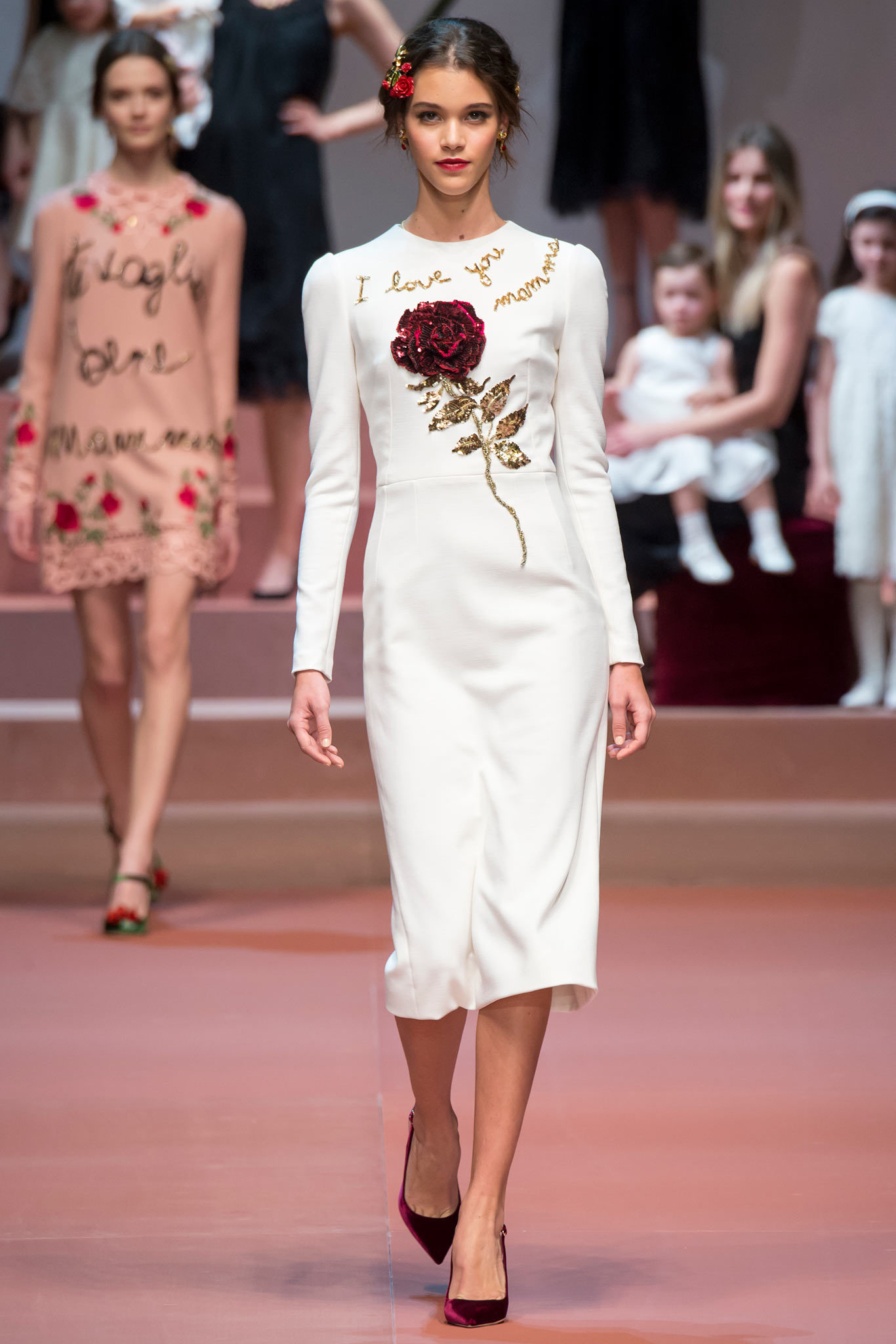 Dolce & Gabbana Ready to Wear F/W 2015 MFW | GRAVERAVENS