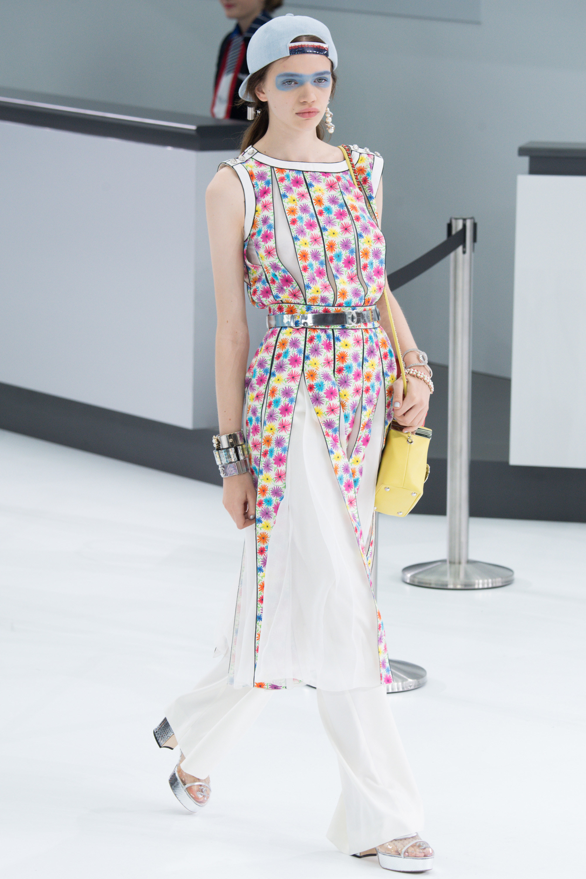 Chanel Ready To Wear S/S 2016 PFW | GRAVERAVENS