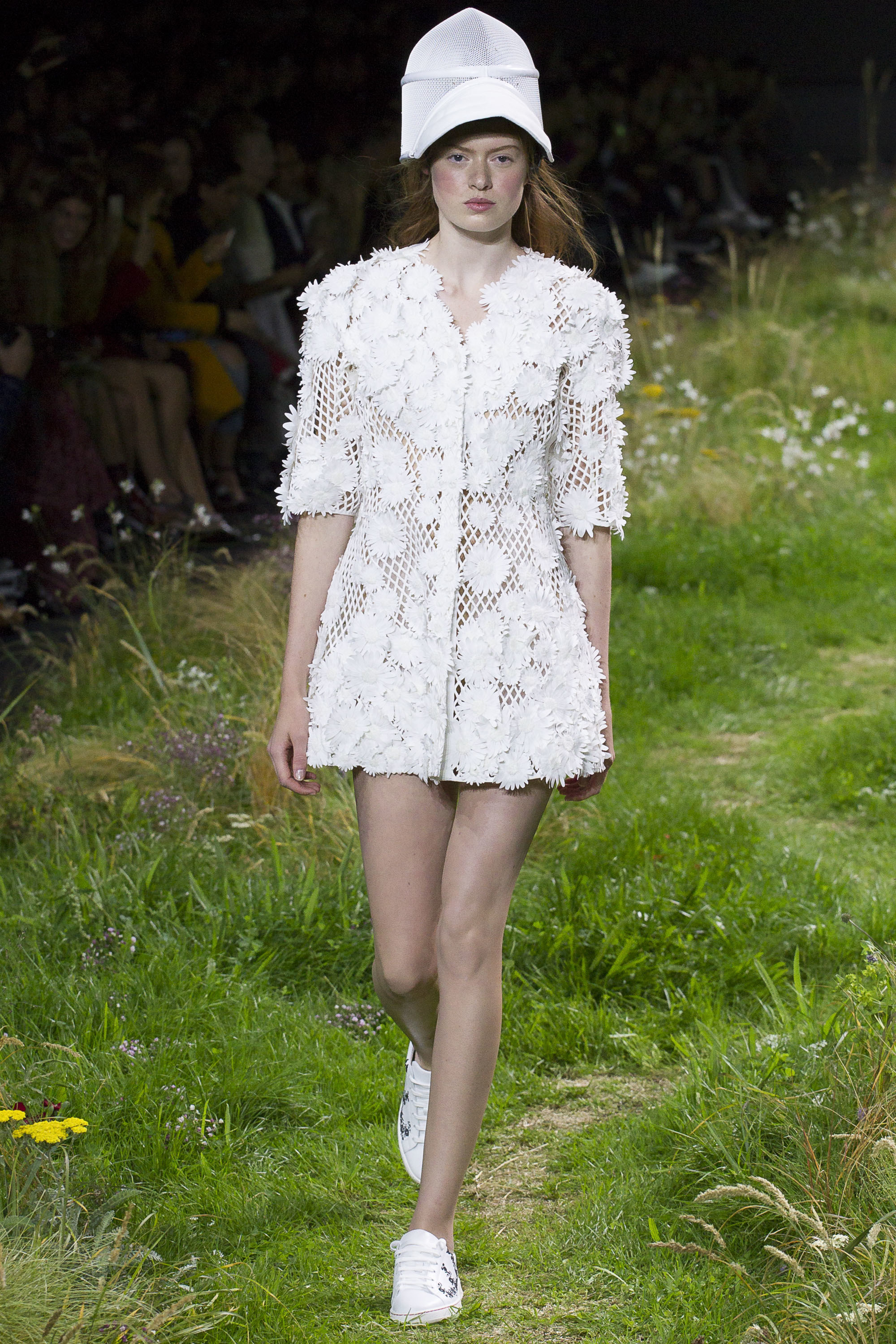 Moncler Gamme Rouge Ready To Wear S/S 2016 PFW | GRAVERAVENS